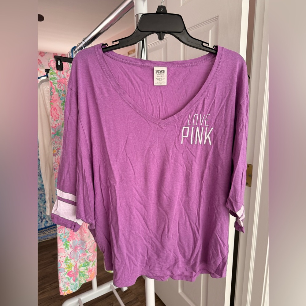 Victoria's Secret Love Pink Purple 3/4 Sleeve oversized Tee. Sporty. SZ-Med/Lar